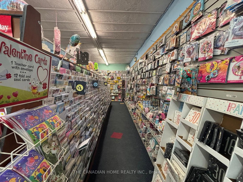 8 Main St N, Halton Hills, L7J 1W1 | Image 3