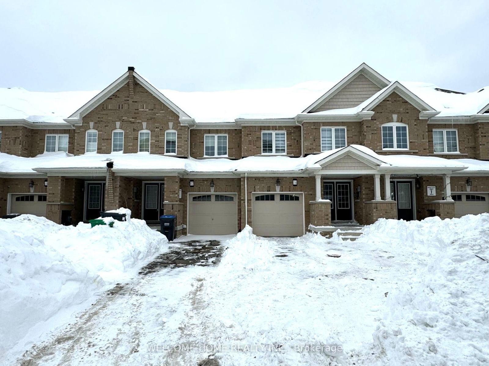 Townhouse for lease at 112 Golden Springs Drive, Brampton, Northwest Brampton, L7A 4N7 - MLS: W11979540