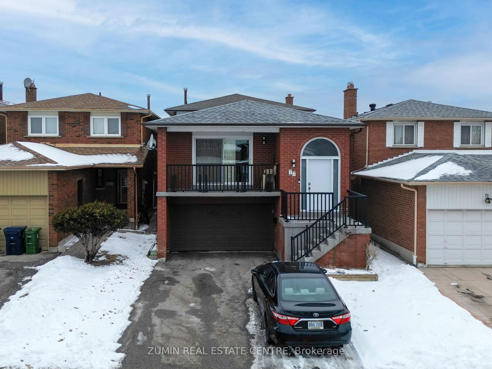 Detached House sold at 77 Bordeaux Crct, Toronto, West Humber-Clairville, M9V 4Y9 - MLS: W11979623