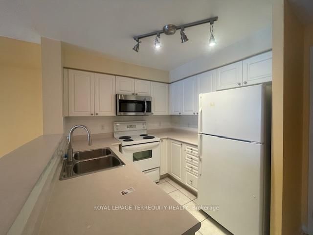 Condo for lease at 301-11 Michael Power Place, Toronto, Islington-City Centre West, M9A 5G3 - MLS: W11979653