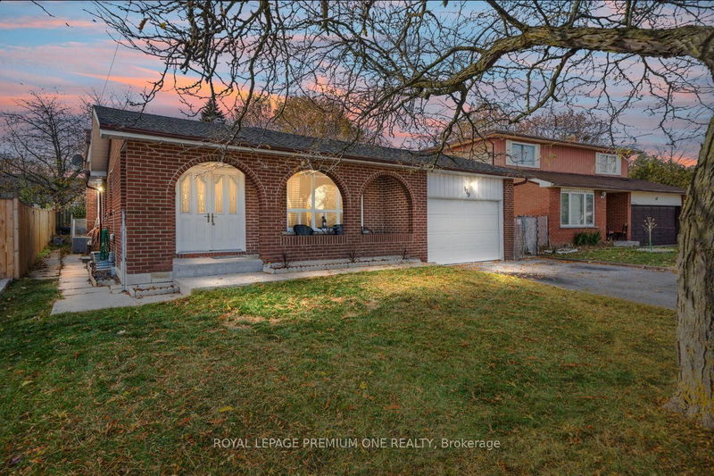 home for lease on 179 Rutherford Road N