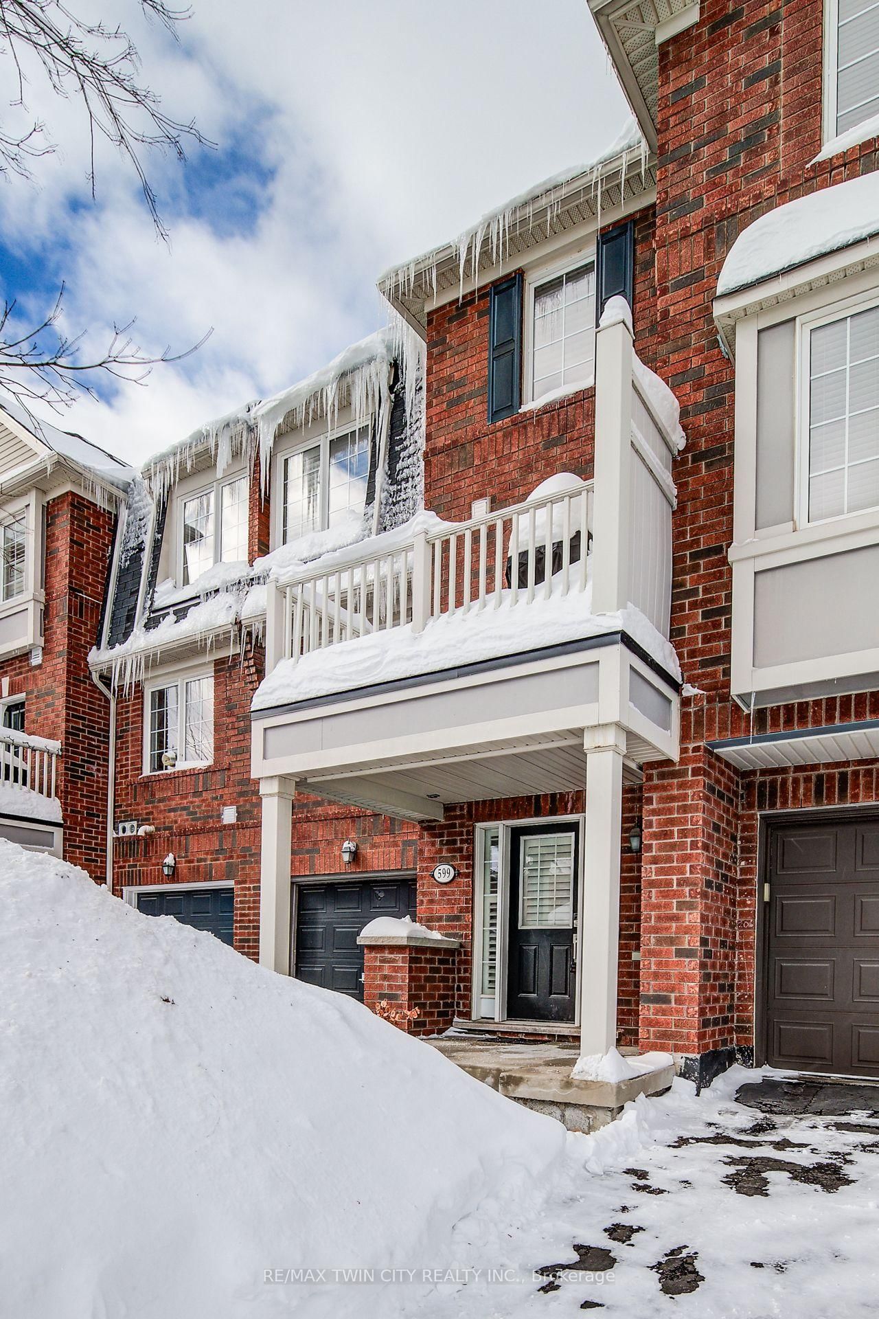 Townhouse sold at 599 Speyer Circle, Milton, HA Harrison, L9T 0Y5 - MLS: W11979783