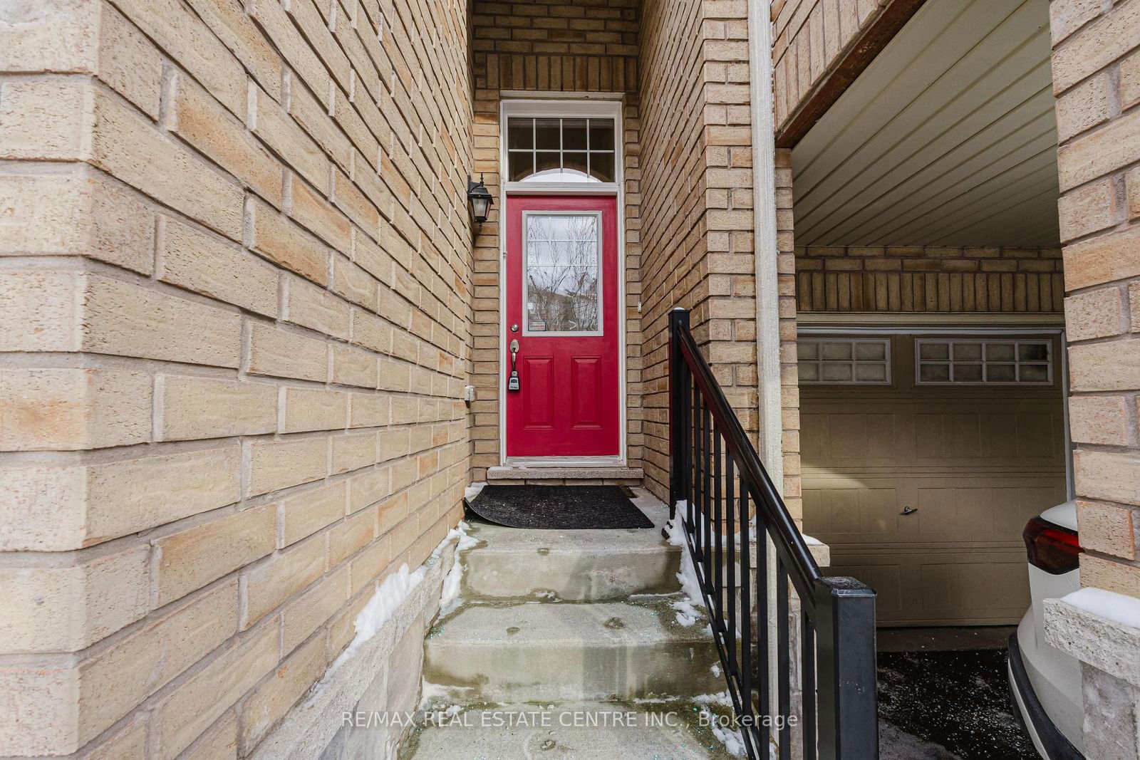 Townhouse for sale at 58 Magdalene Crescent, Brampton, Heart Lake East, L6Z 0G9 - MLS: W11979815