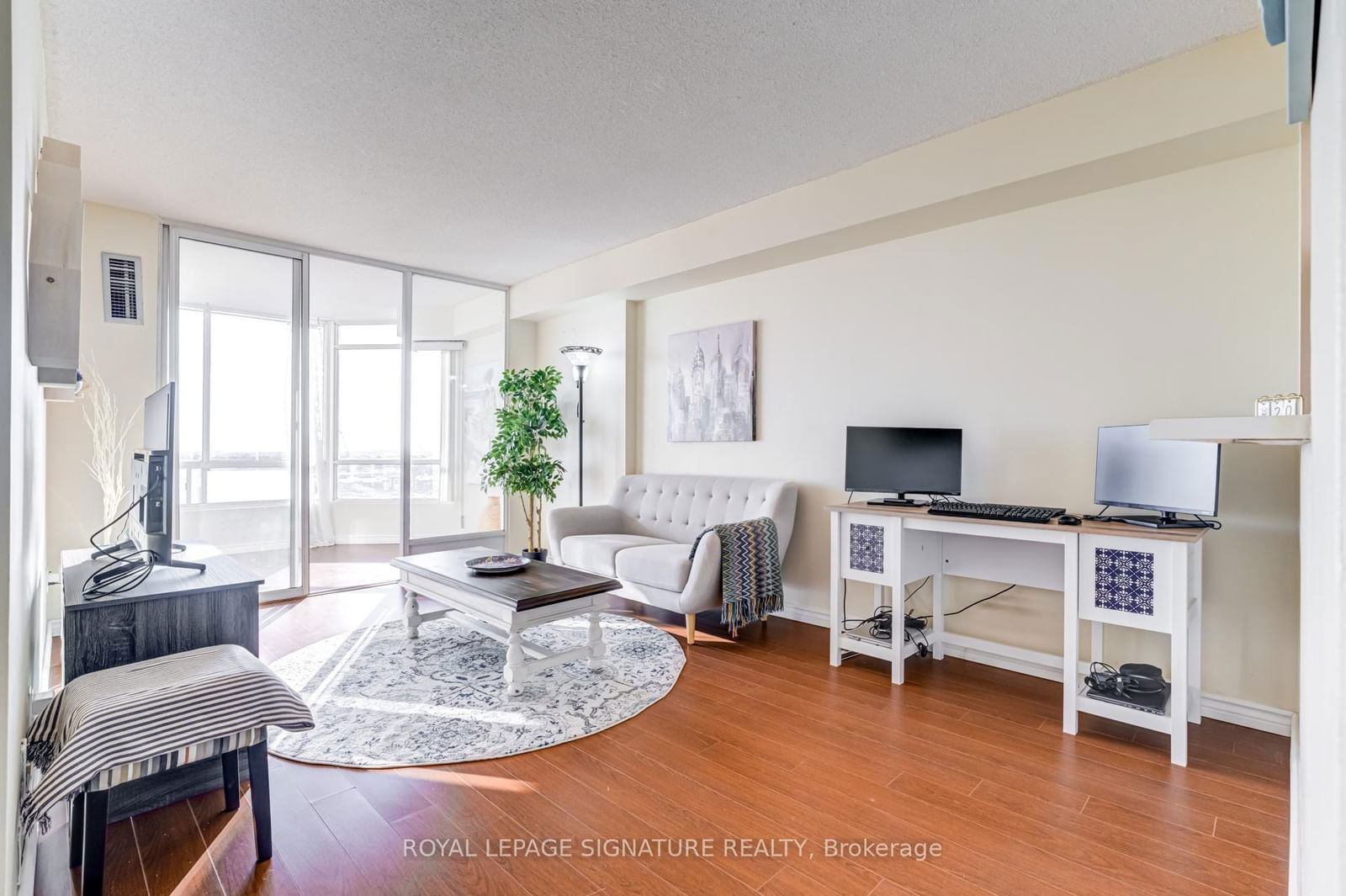 Condo for sale at 904-26 Hanover Road, Brampton, Queen Street Corridor, L6S 4T2 - MLS: W11979823