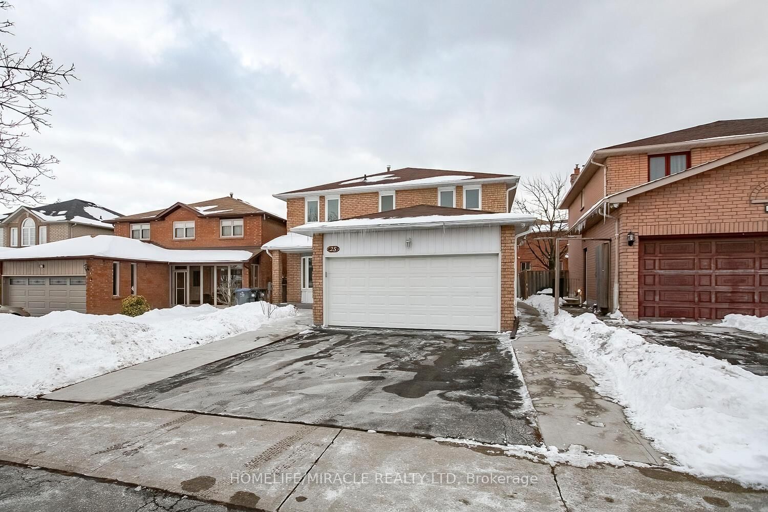 Detached House for sale at 25 Oaklea Boulevard, Brampton, Fletcher's Creek South, L6Y 4H7 - MLS: W11979943