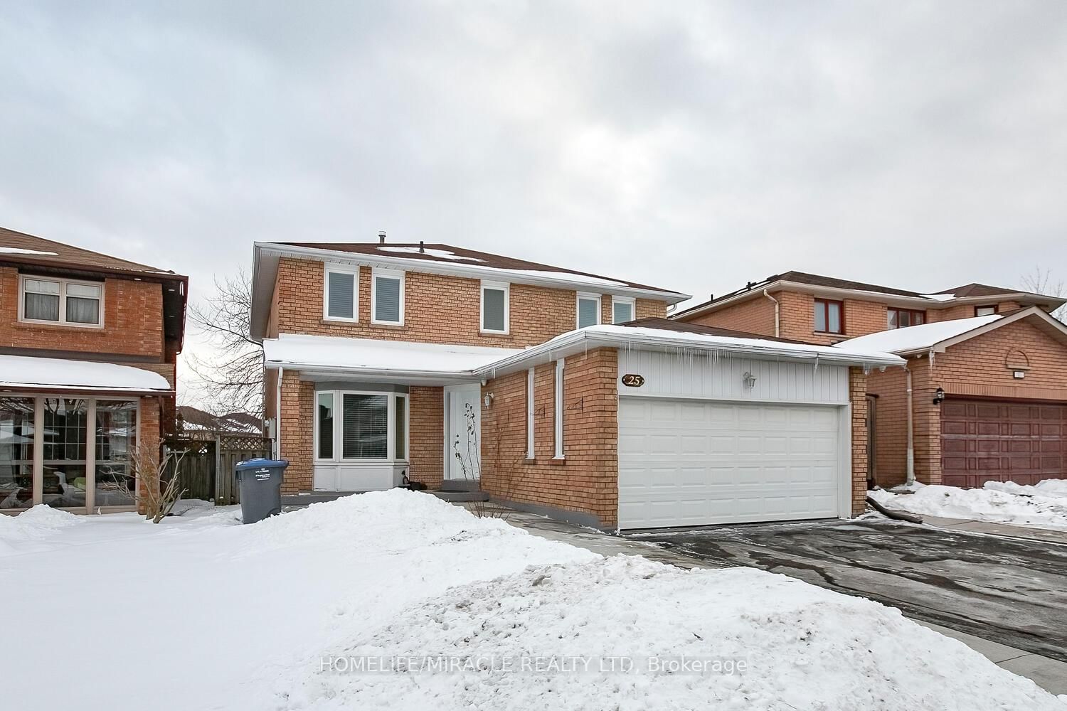 Detached House for sale at 25 Oaklea Boulevard, Brampton, Fletcher's Creek South, L6Y 4H7 - MLS: W11979943