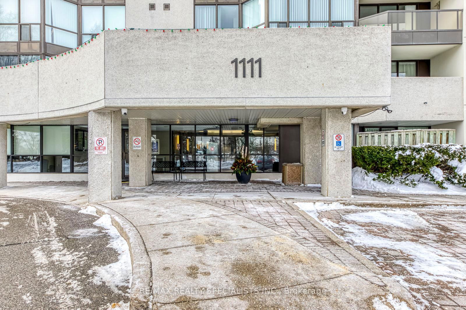 Condo for sale at 905-1111 Bough Beeches Boulevard, Mississauga, Rathwood, L4W 4N1 - MLS: W11980017