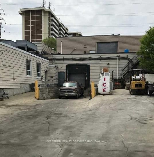 464 Gilbert Ave, Toronto, M6E 4X5 | Image 2