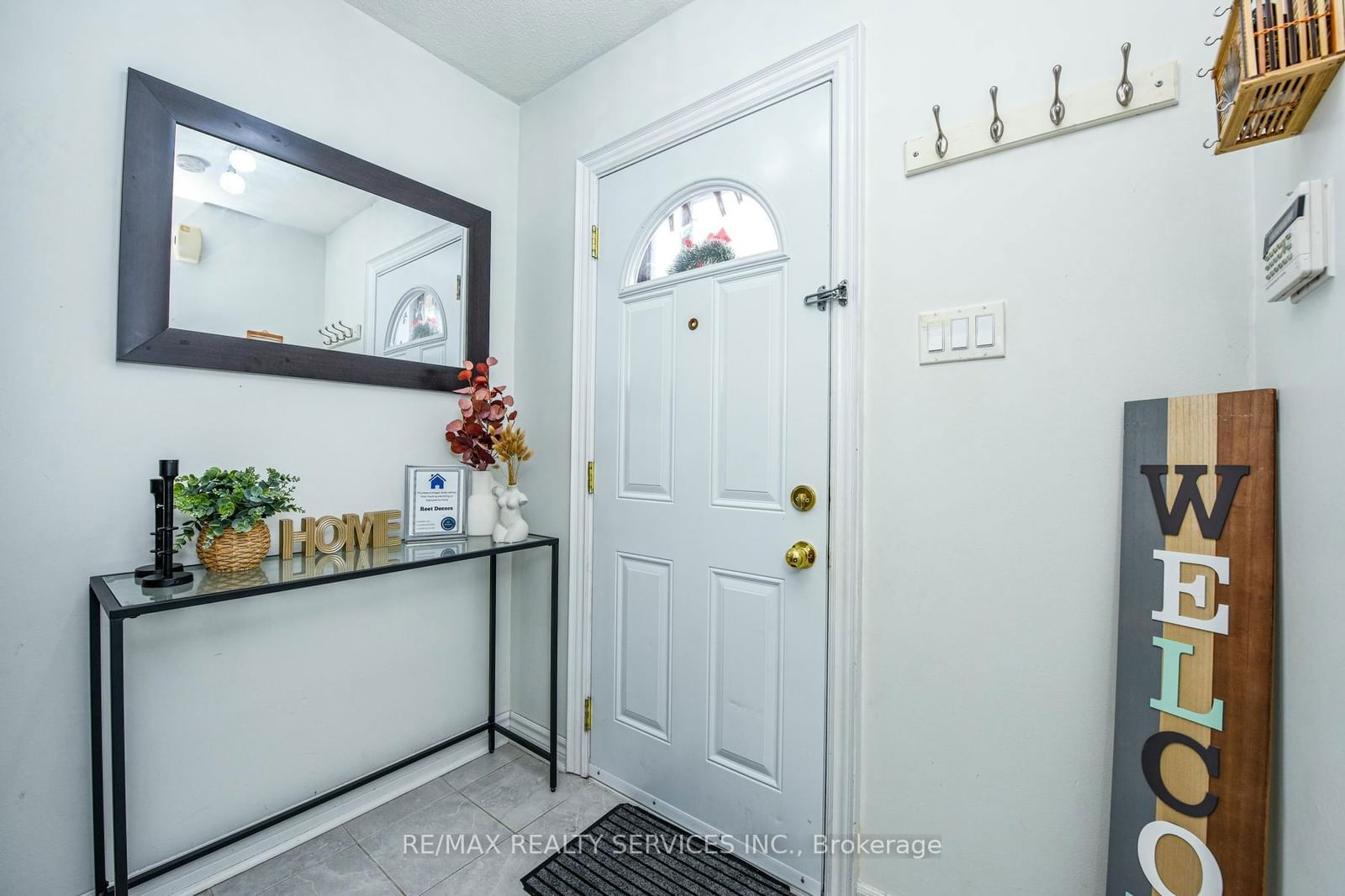 Townhouse for sale at 70-70 Morley Crescent, Brampton, Central Park, L6S 3K8 - MLS: W11980173