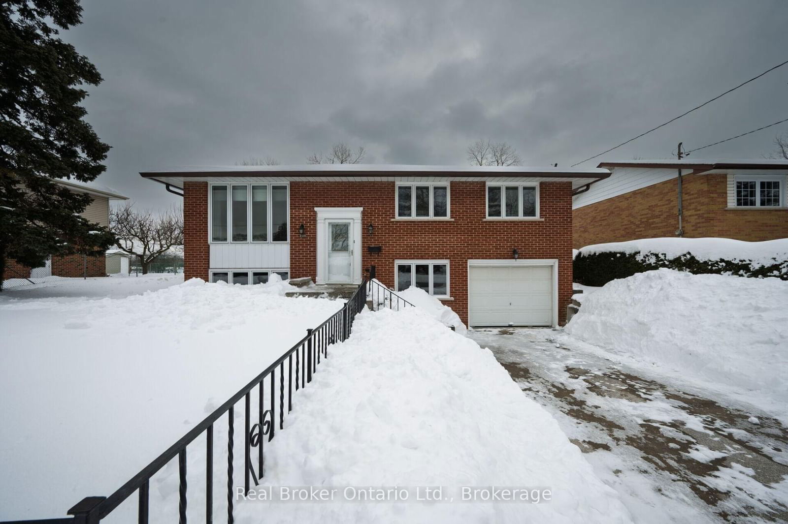 Detached House for sale at 238 Elmwood Road, Oakville, 1002 - CO Central, L6K 2B1 - MLS: W11980236