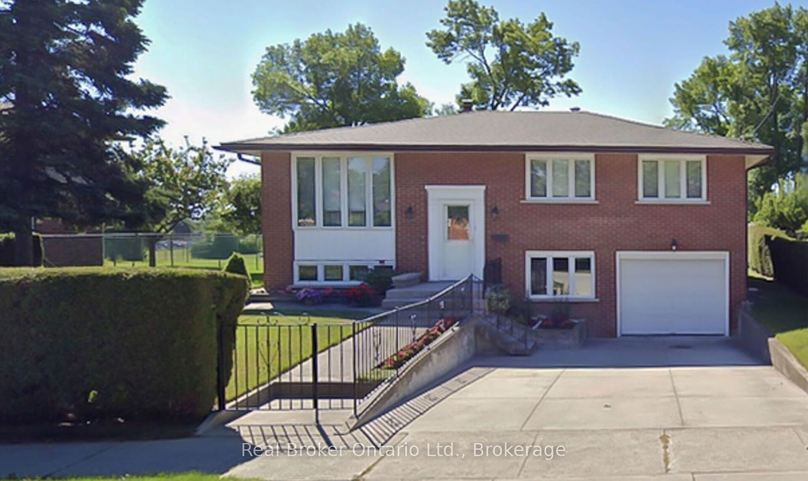 Detached House for sale at 238 Elmwood Road, Oakville, 1002 - CO Central, L6K 2B1 - MLS: W11980236