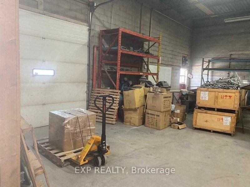 14 rear a - 2470 Lucknow Dr, Mississauga, L5S 1J9 | Image 2