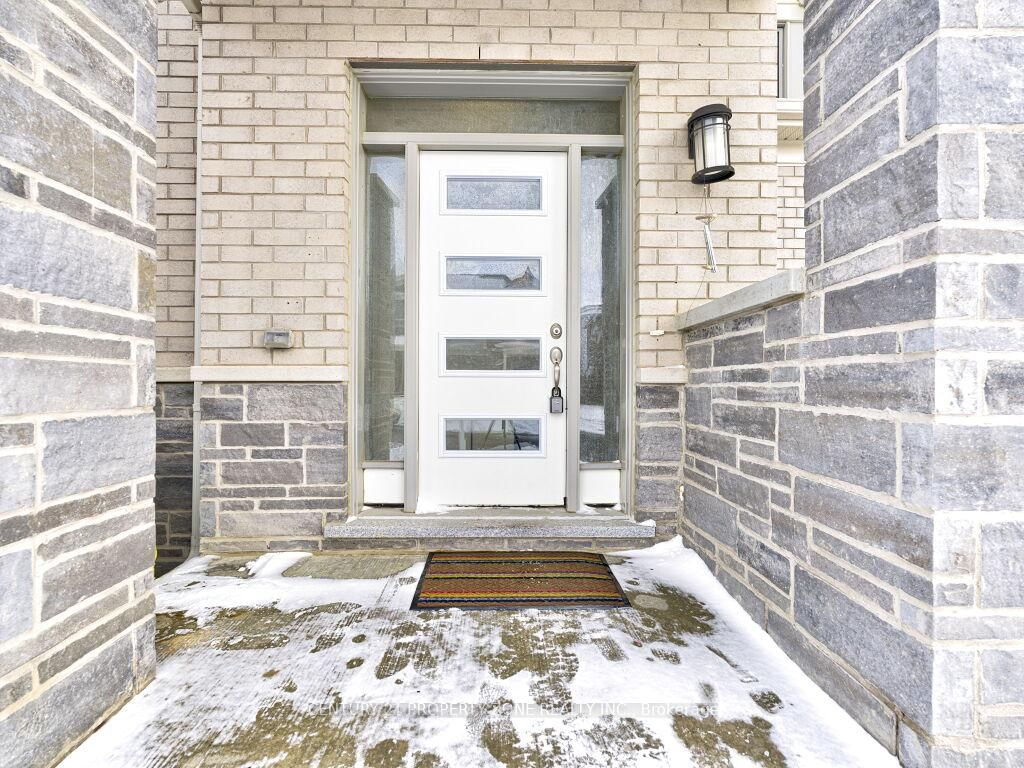 Townhouse for sale at 7 Circus Crescent, Brampton, Northwest Brampton, L7A 5E2 - MLS: W11980325