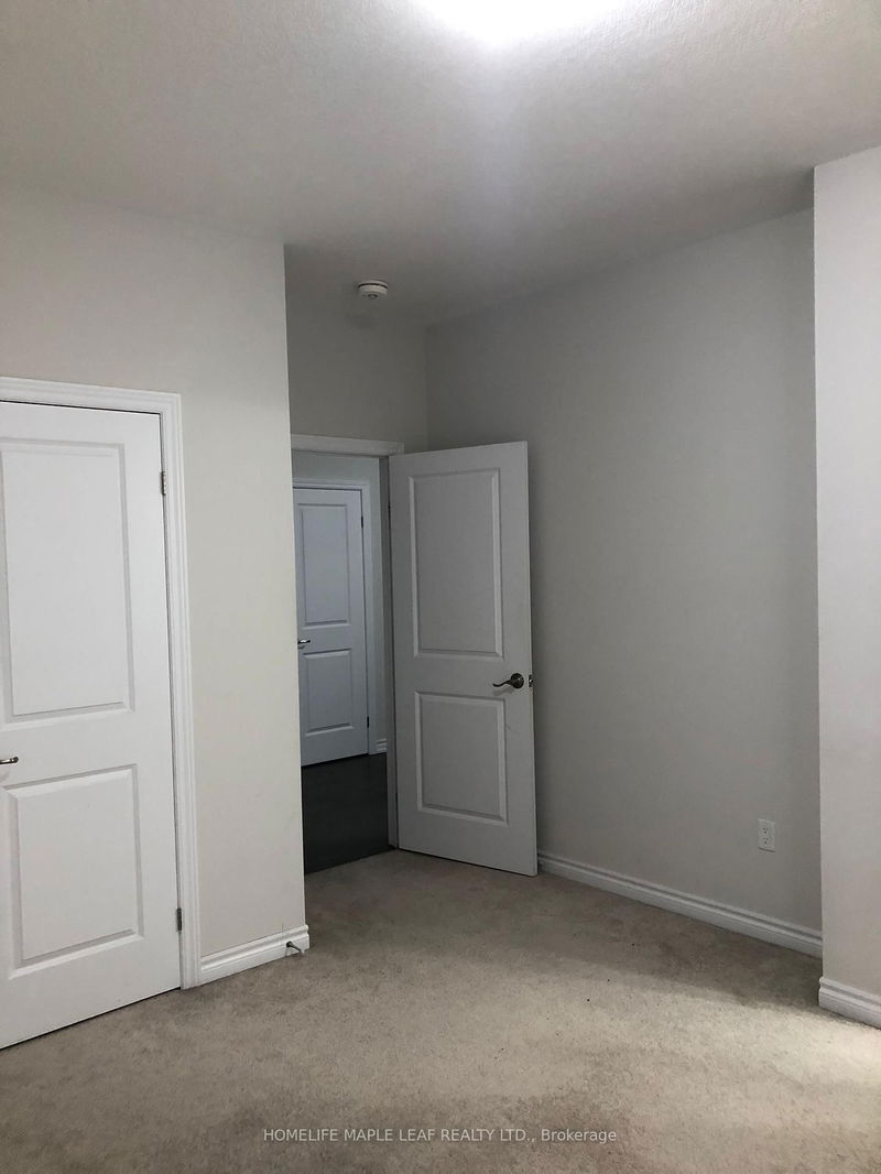 home for lease on Room 1-25 Hawtrey Road