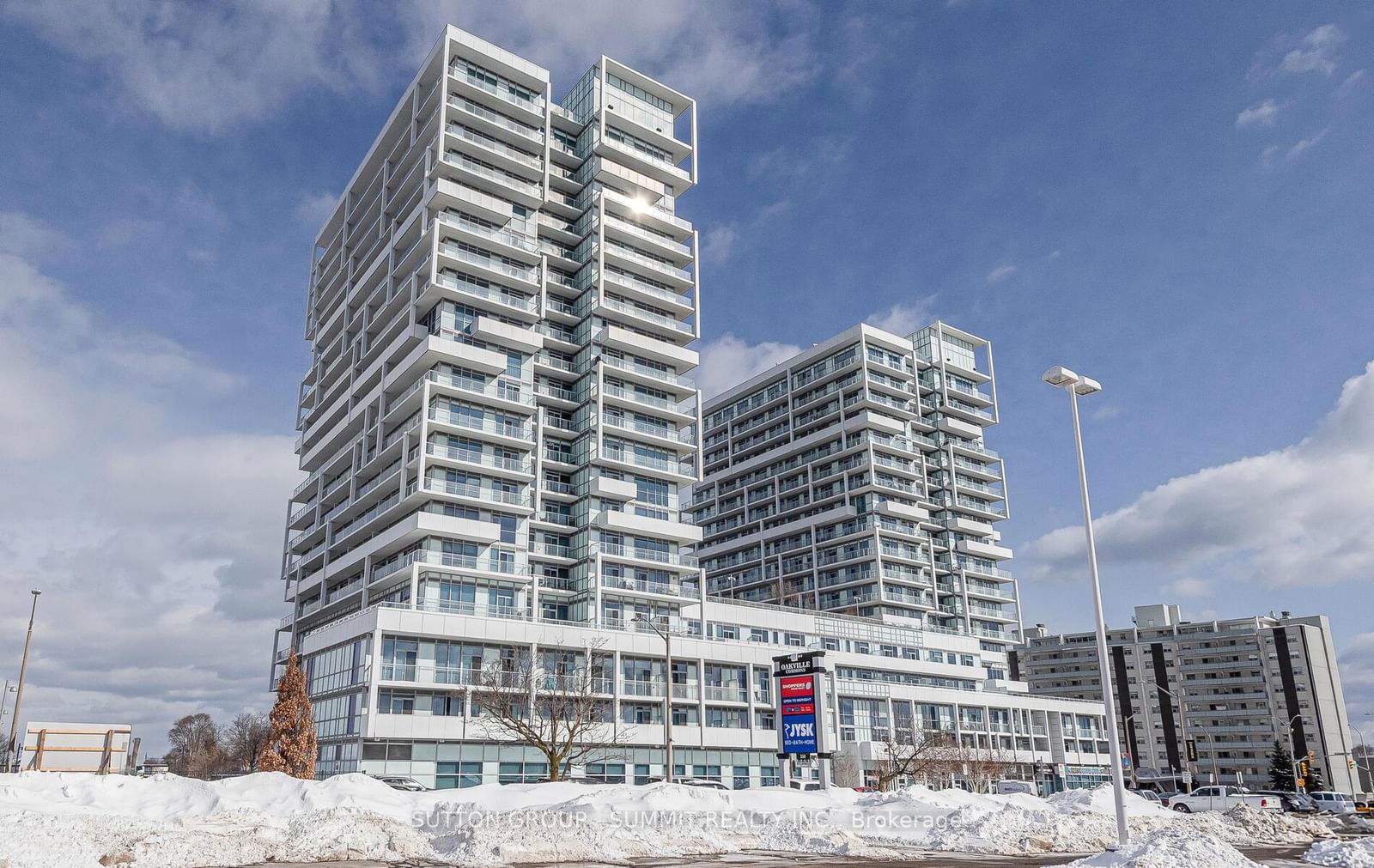 Condo sold at 1508-65 Speers Road, Oakville, QE Queen Elizabeth, L6K 0J1 - MLS: W11980445