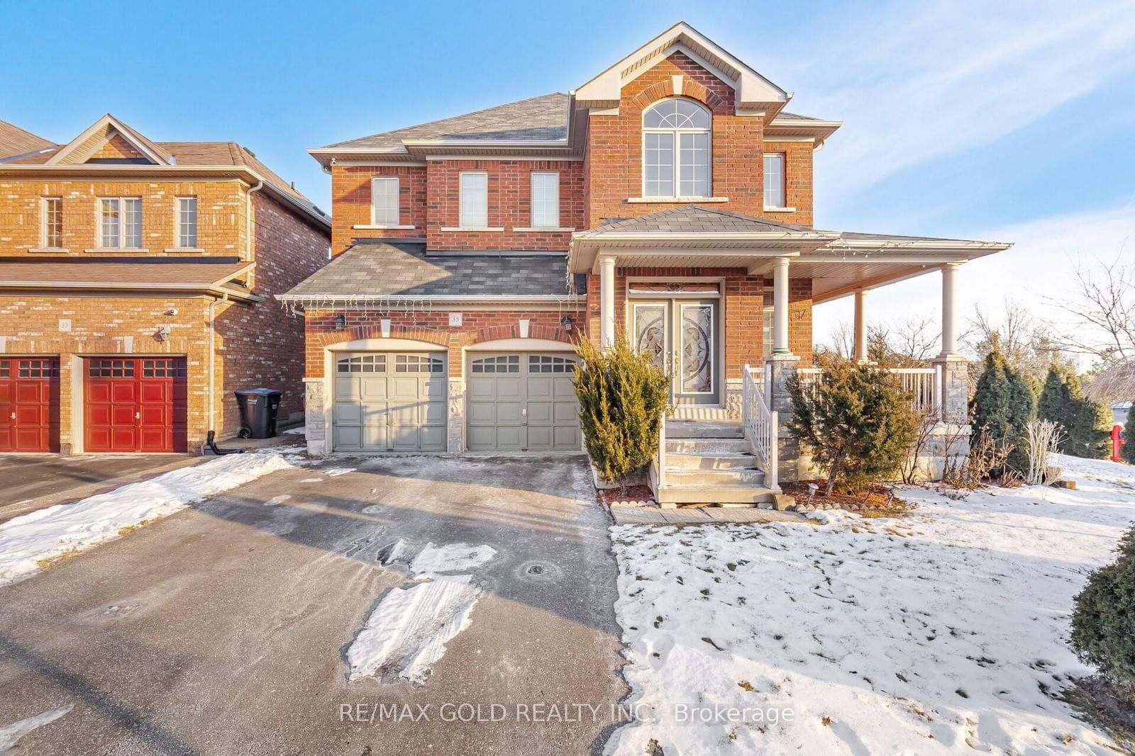 Detached House for sale at 35 Clearfield Drive, Brampton, Bram East, L6P 3L5 - MLS: W11980456