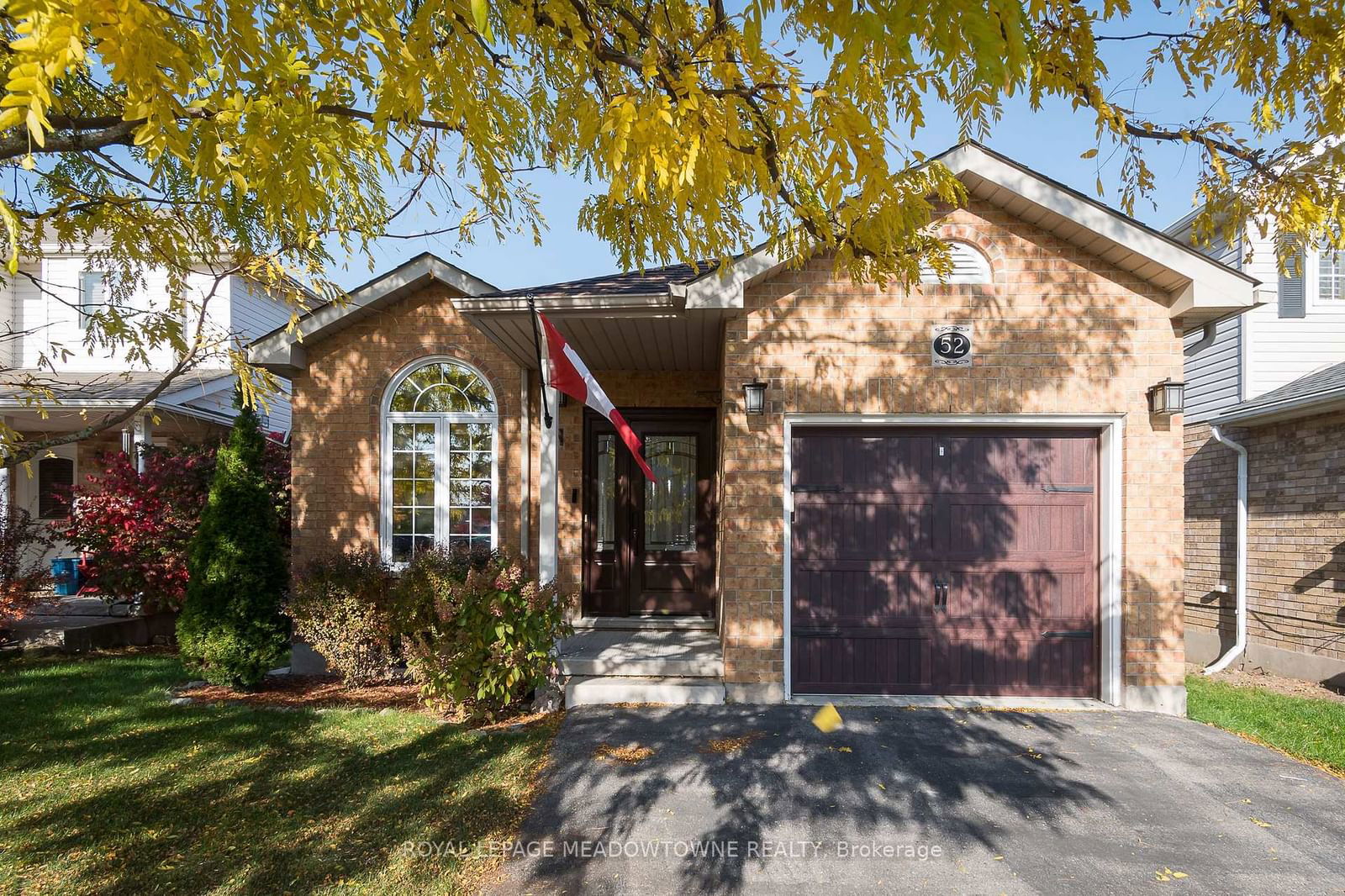 Detached House for sale at 52 Beardmore Crescent, Halton Hills, Acton, L7J 2Z1 - MLS: W11980465