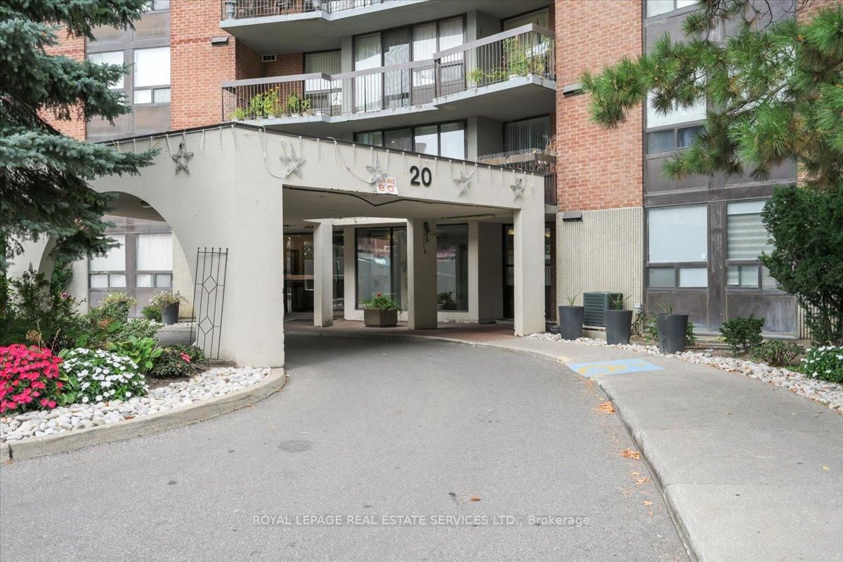 Condo leased at 901-20 Mississauga Valley Boulevard, Mississauga, Mississauga Valleys, L5A 3S1 - MLS: W11980816