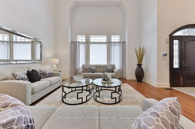 461 Lynd Ave, Mississauga - Mineola image-0-4