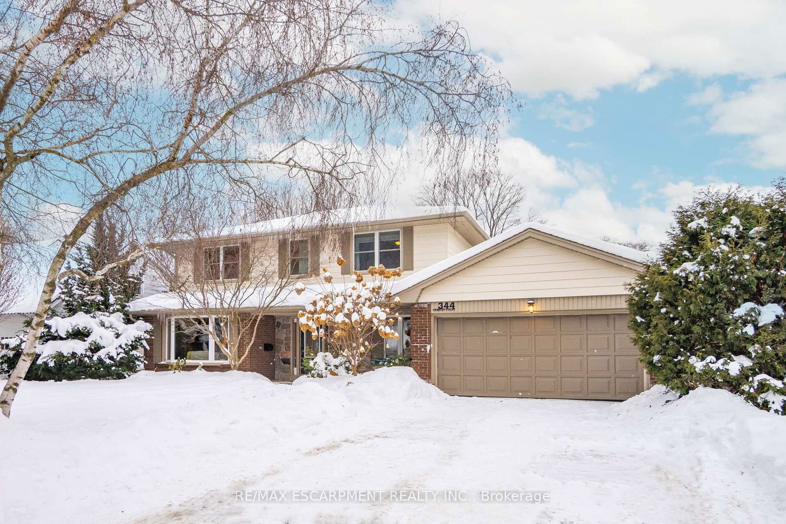 Detached House for sale at 344 Camelot Court, Burlington, Shoreacres, L7L 2G3 - MLS: W11980979