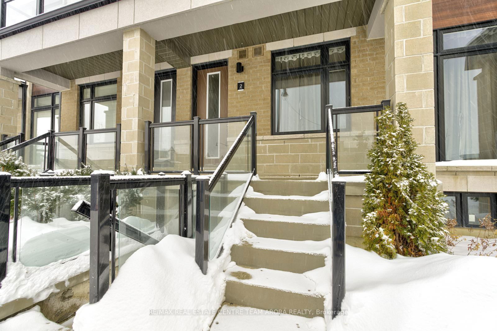 Townhouse for sale at 2-10 Knotsberry Circle, Brampton, Bram West, L6Y 6G1 - MLS: W11981192