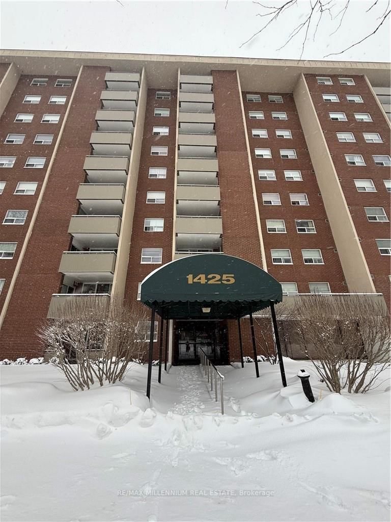 Condo for sale at 902-1425 Ghent Avenue, Burlington, Brant, L7S 1X5 - MLS: W11981356