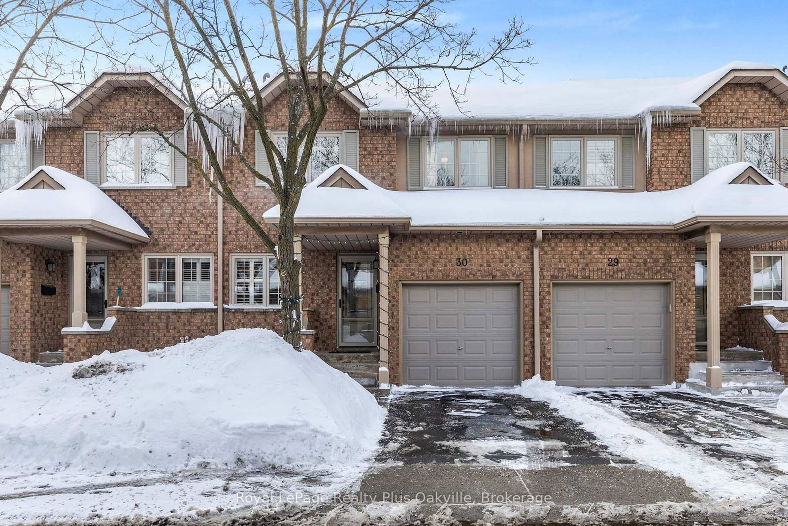 Townhouse for sale at 30-2880 Headon Forest Drive, Burlington, Headon, L7M 4H2 - MLS: W11981481