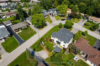 588 Stephens Cres, Oakville - West image-0-4