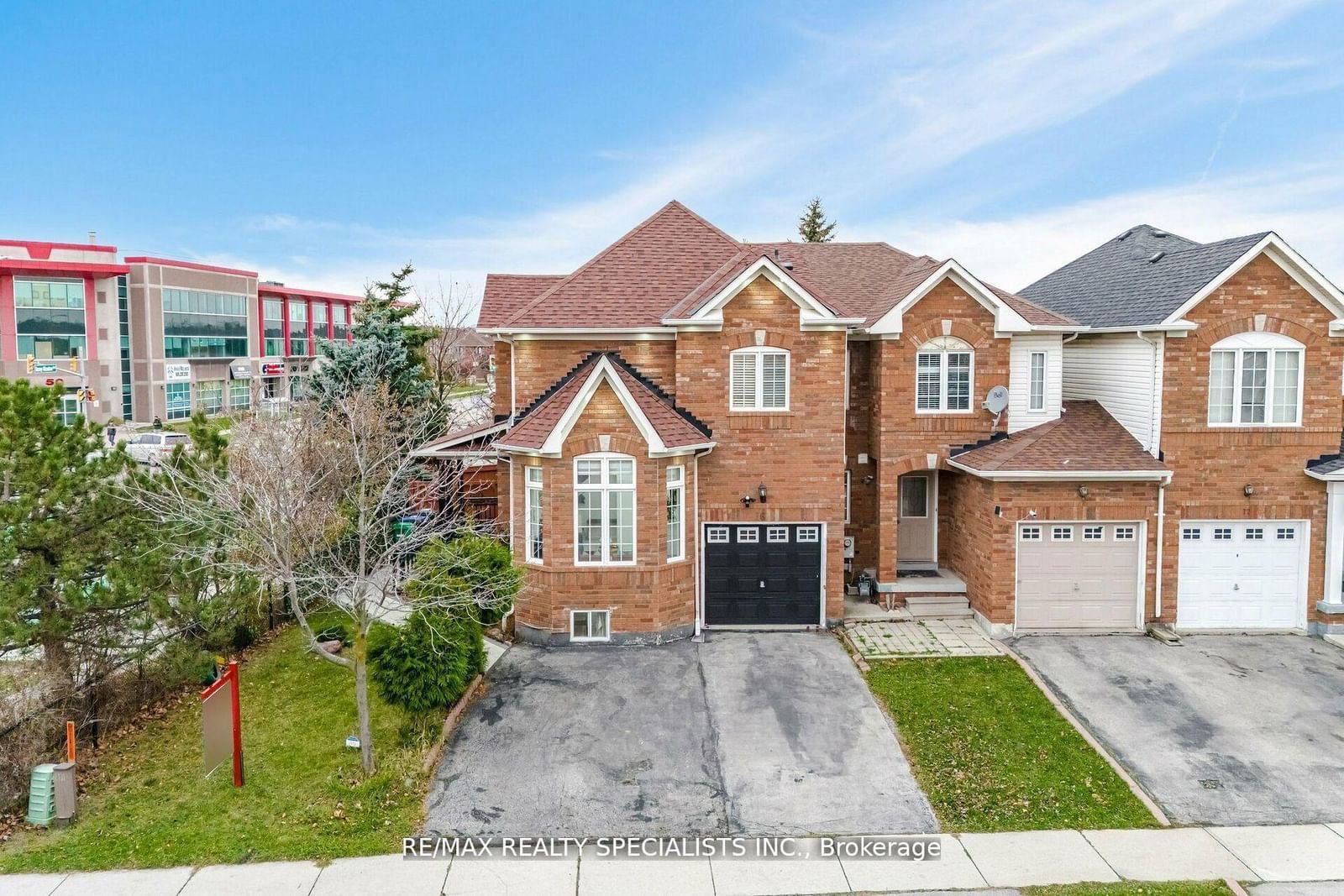 Townhouse for sale at 76 Thunderbird Trail, Brampton, Sandringham-Wellington North, L6R 2T4 - MLS: W11981599