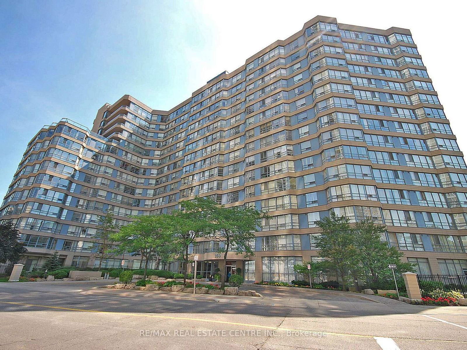 Condo for lease at 1616-250 Webb Drive, Mississauga, City Centre, L5B 3Z4 - MLS: W11981681