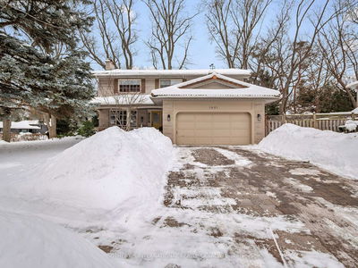 Detached House for sale at 1601 Calumet Place, Mississauga, Lorne Park, L5J 3B1 - MLS: W11981704