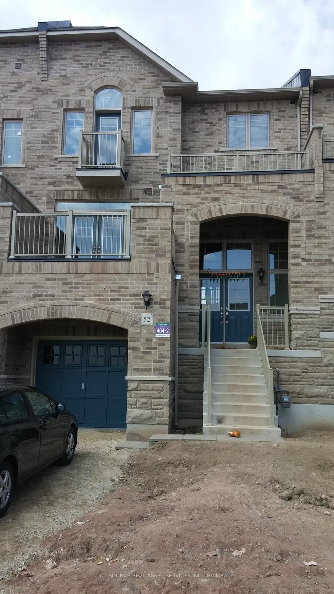 Townhouse leased at 52 Chesterwood Crescent, Brampton, Credit Valley, L6Y 0Z4 - MLS: W11981861