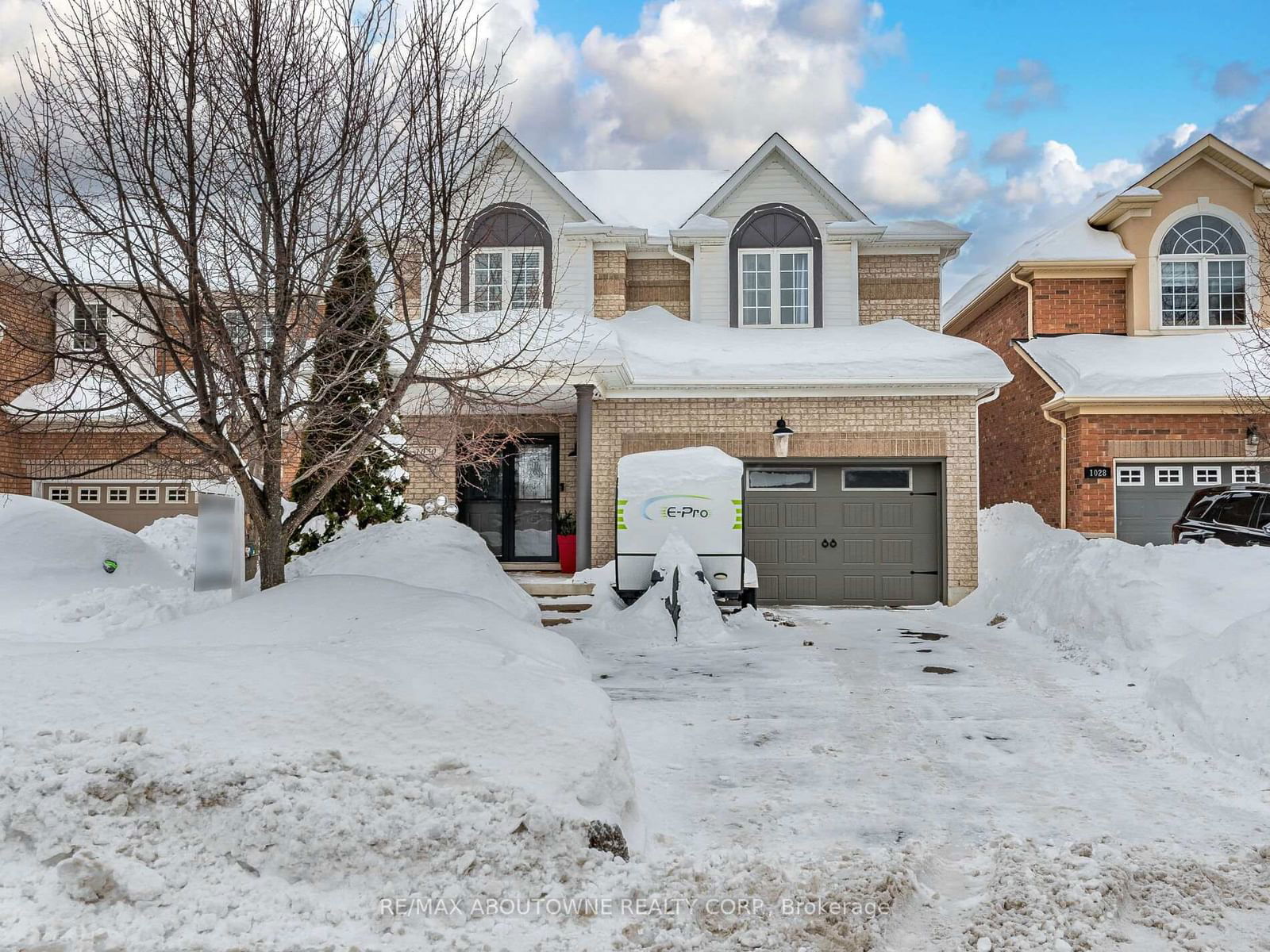 Detached House for sale at 1030 Donnelly Street, Milton, 1023 - BE Beaty, L9T 0A2 - MLS: W11982017