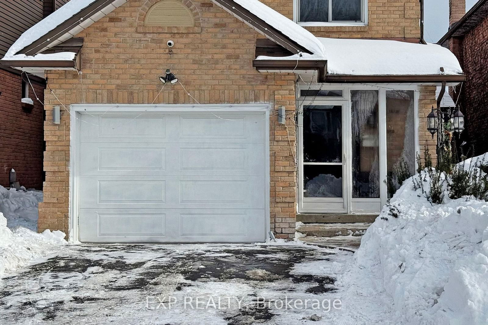 Detached House for sale at 57 Rosebud Avenue, Brampton, Brampton West, L6X 2W4 - MLS: W11982194