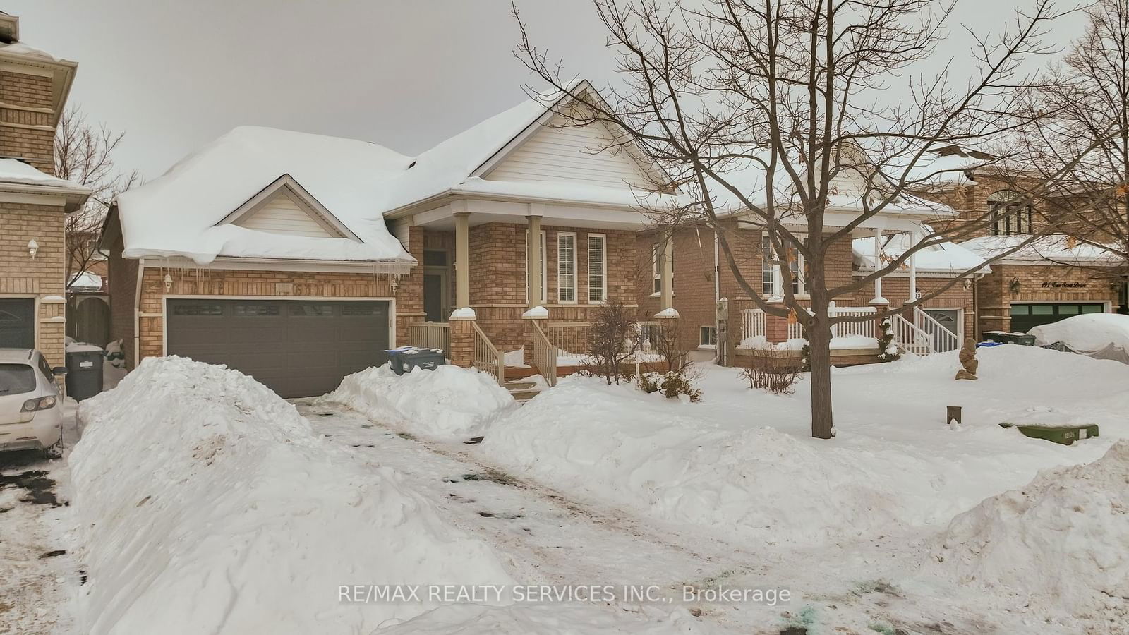 Detached House for sale at 195 Van Scott Drive, Brampton, Northwest Sandalwood Parkway, L7A 1V2 - MLS: W11982203