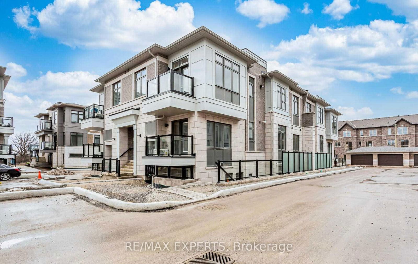 Townhouse leased at 609-50 Halliford Place, Brampton, Goreway Drive Corridor, L6P 4R1 - MLS: W11982233