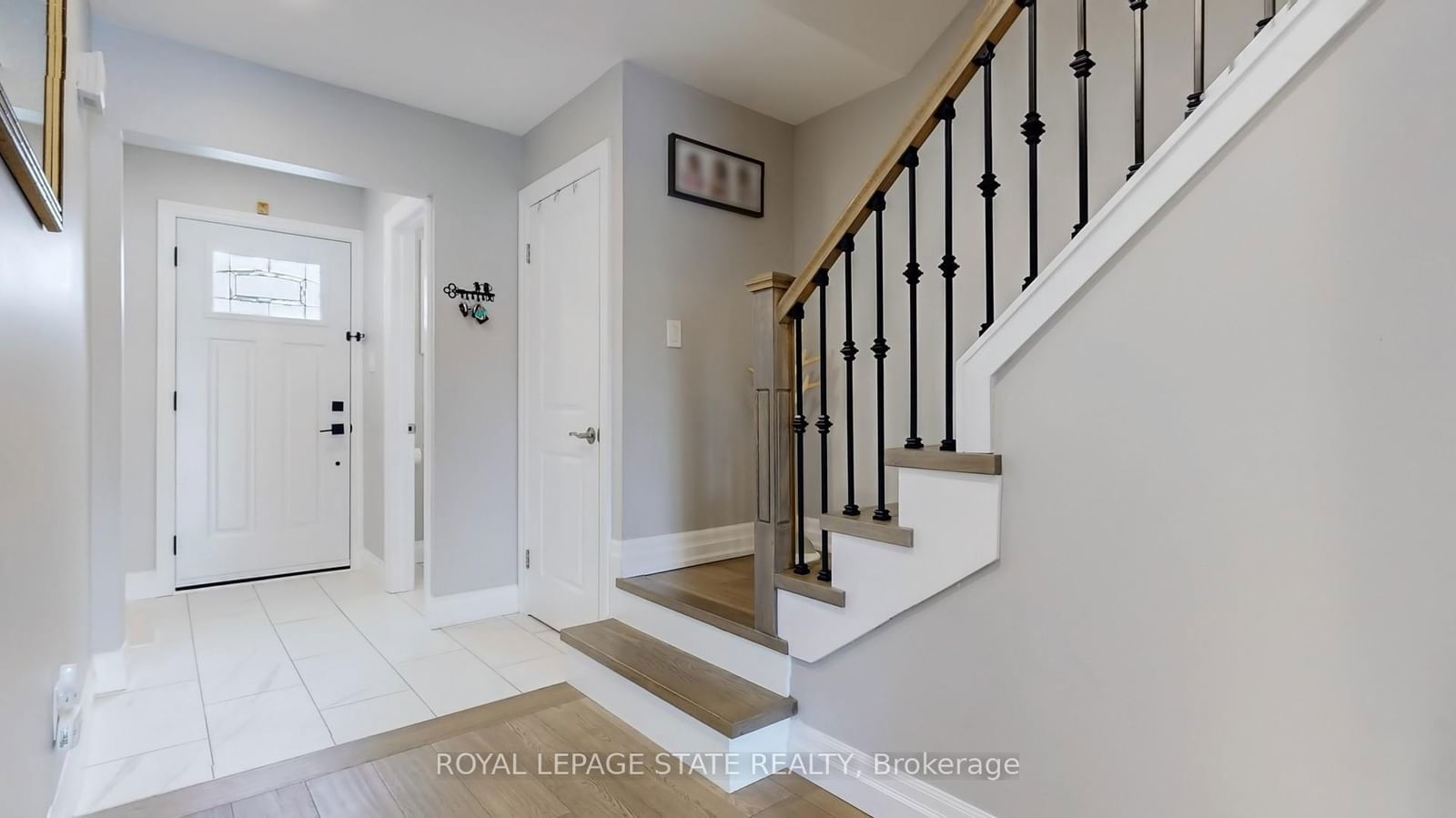 Townhouse for sale at 2-4197 Longmoor Drive, Burlington, Shoreacres, L7L 5J9 - MLS: W11982618