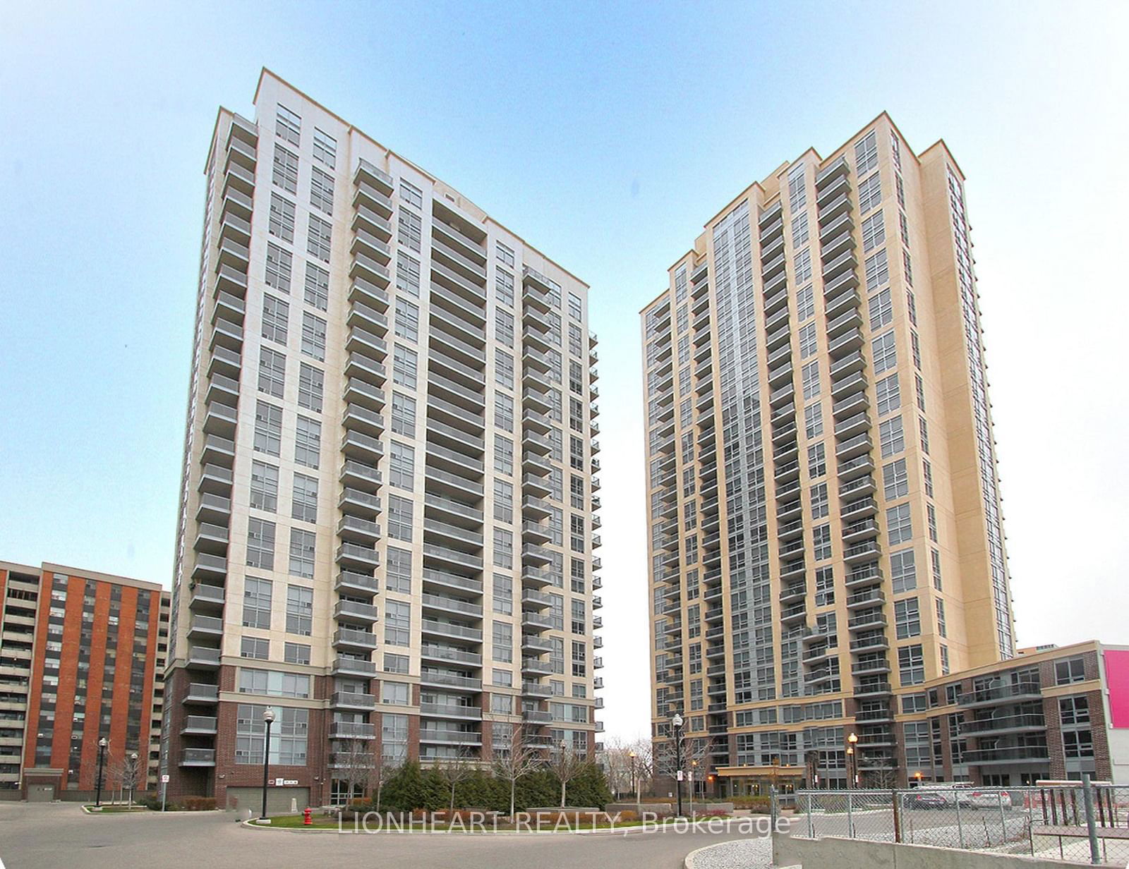 Condo for sale at 709-5 Michael Power Place, Toronto, Islington-City Centre West, M9A 0A3 - MLS: W11982654