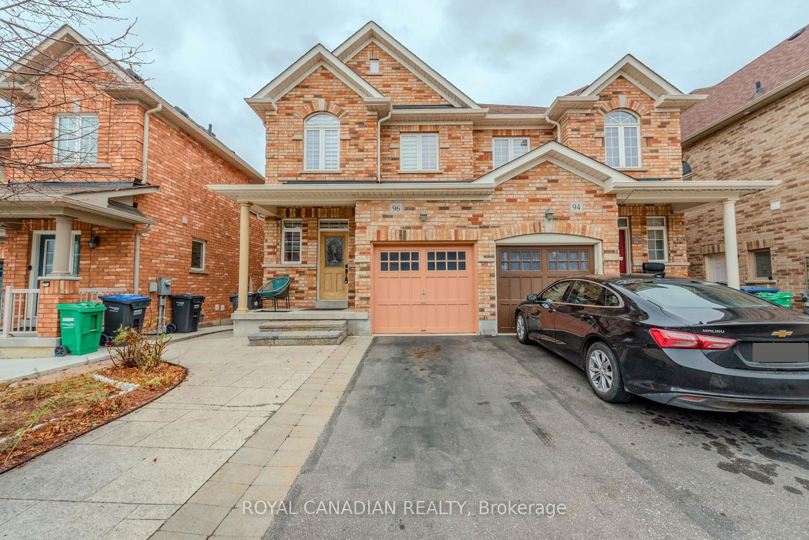 Semi-Detached House for sale at 96 Clearfield Drive, Brampton, Bram East, L6P 3J4 - MLS: W11982826