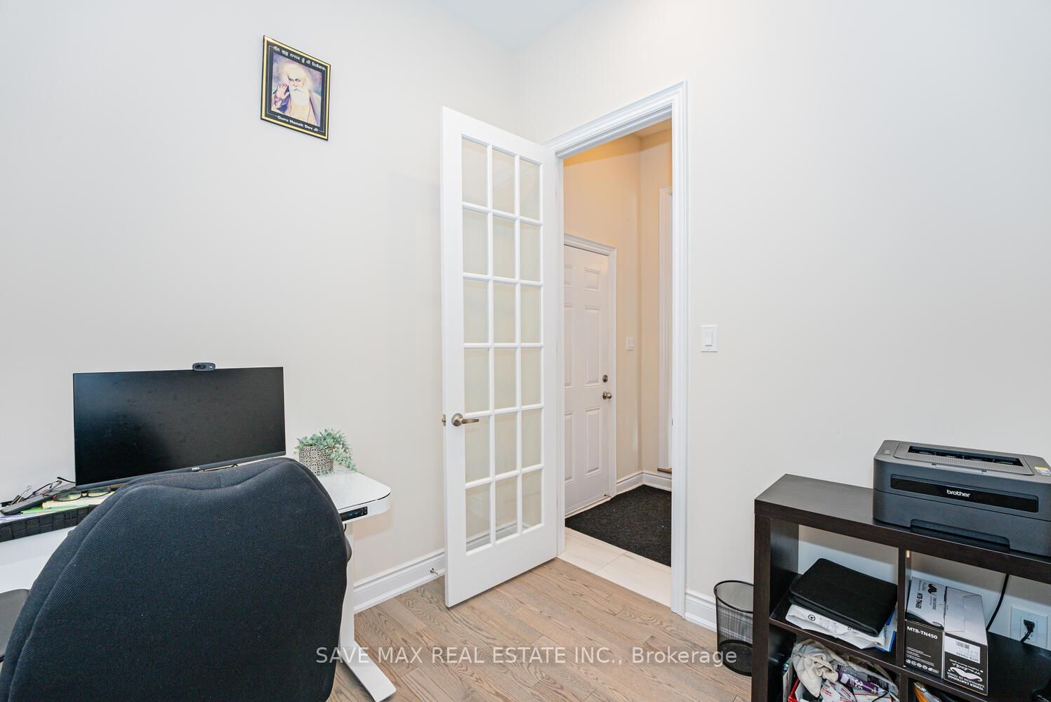 Listing Image 16