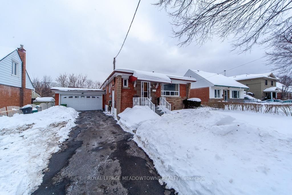 Detached House for sale at 47 Jodphur Avenue, Toronto, Humberlea-Pelmo Park W5, M9M 2J3 - MLS: W11982835