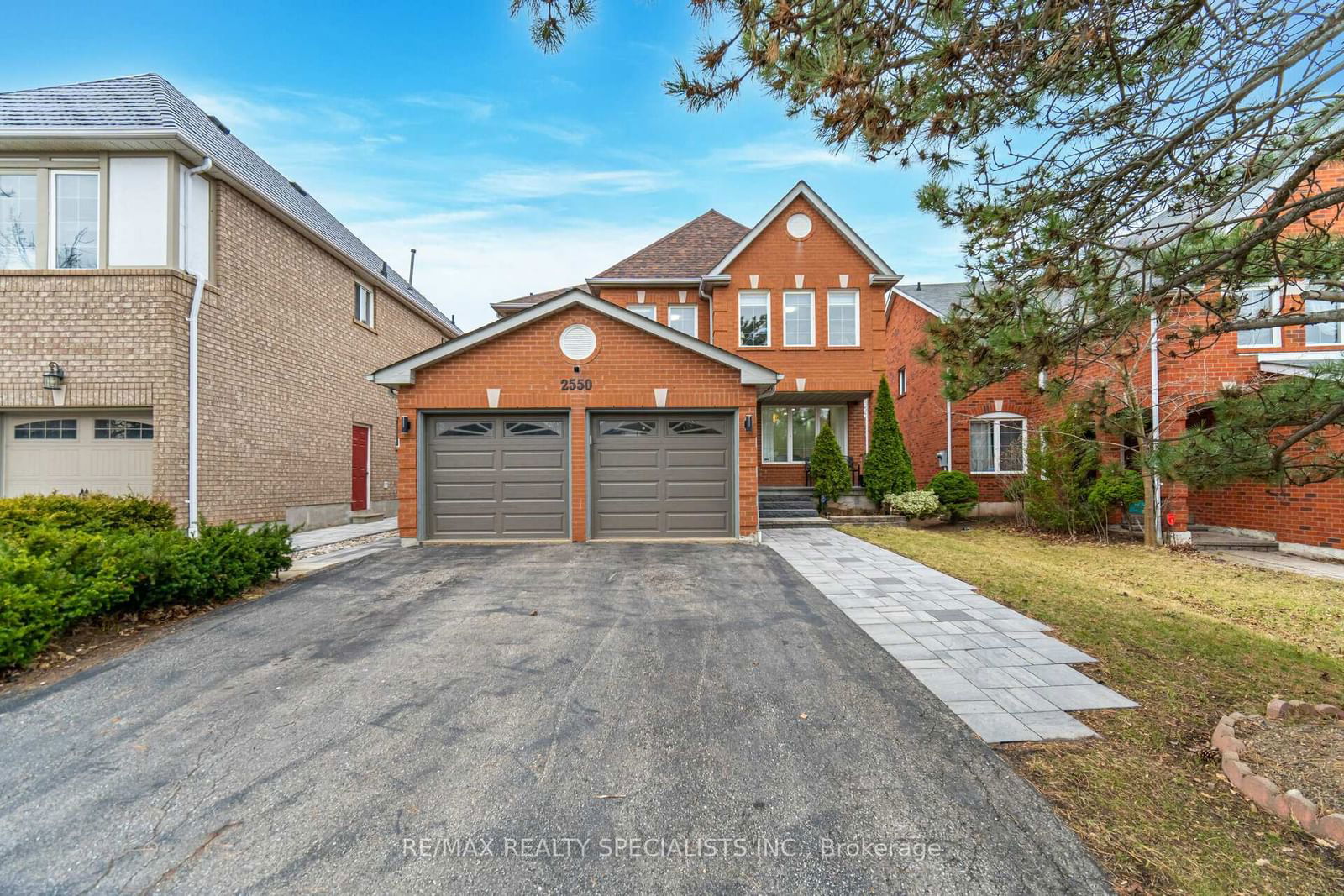 Detached House for sale at 2550 Wickham Road, Mississauga, Central Erin Mills, L5M 5L3 - MLS: W11982945