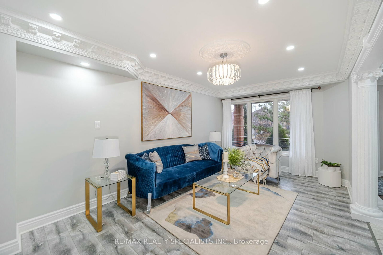 Listing Image 7
