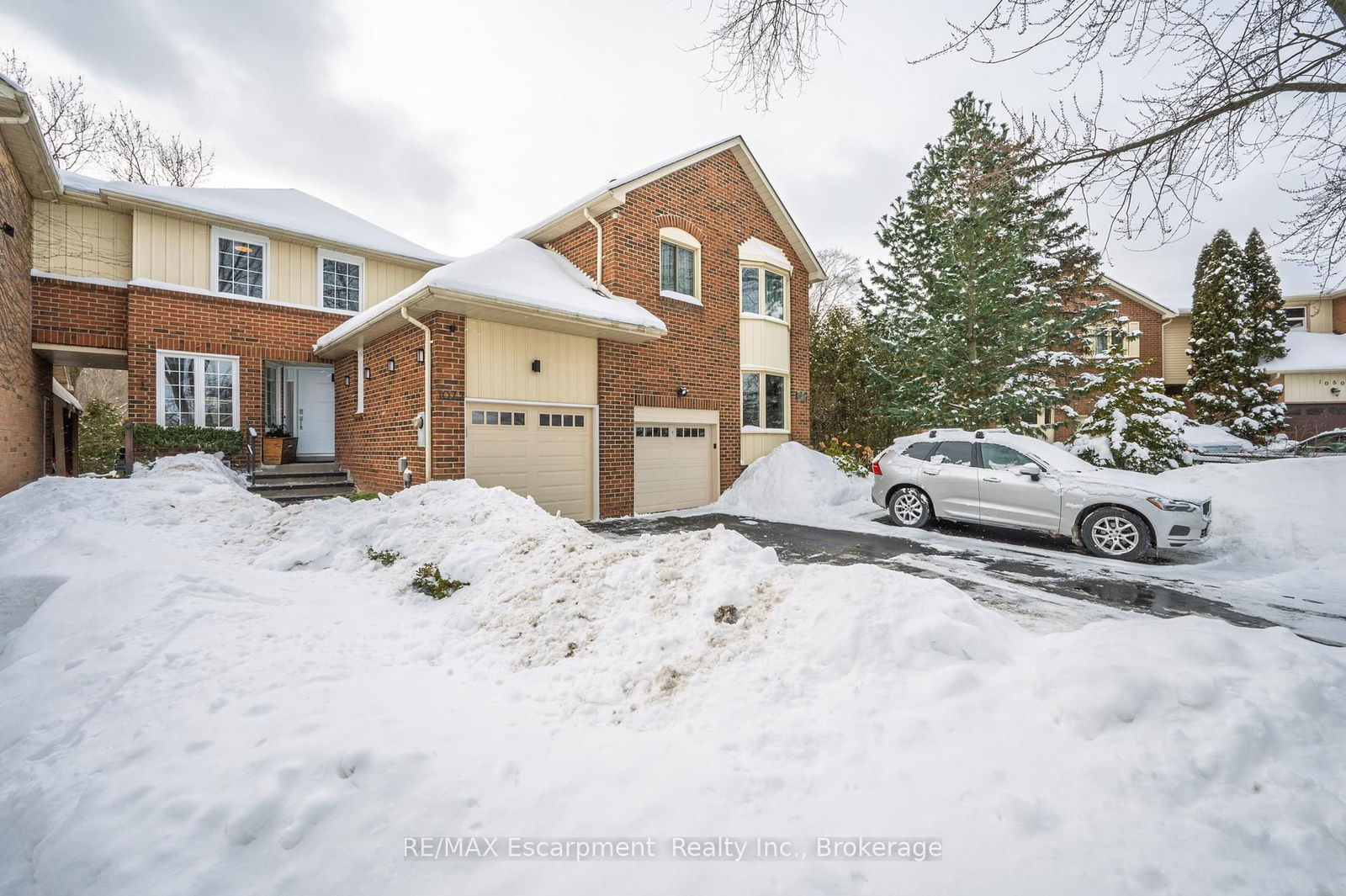 Detached House sold at 1072 Edgehill Place, Oakville, 1007 - GA Glen Abbey, L6M 2E5 - MLS: W11982950