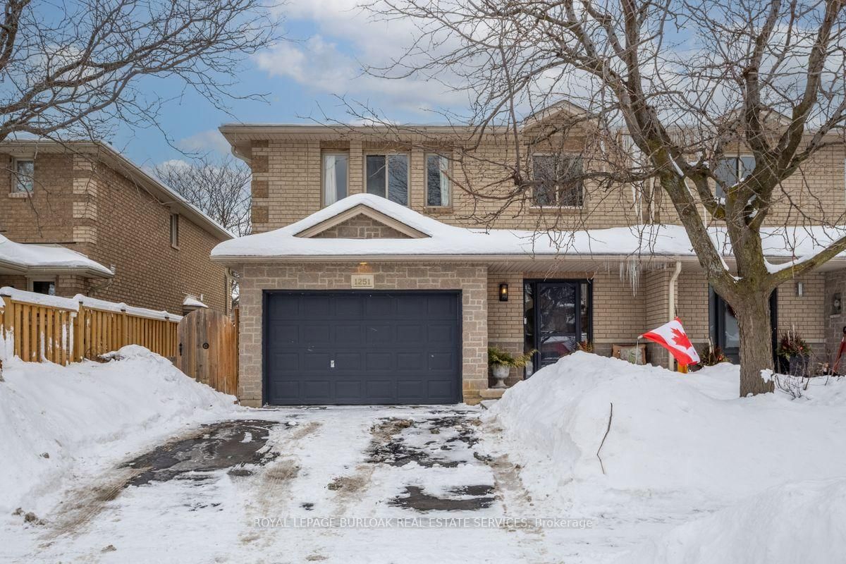 Townhouse sold at 1251 Stephenson Drive, Burlington, Brant, L7S 2B3 - MLS: W11983016