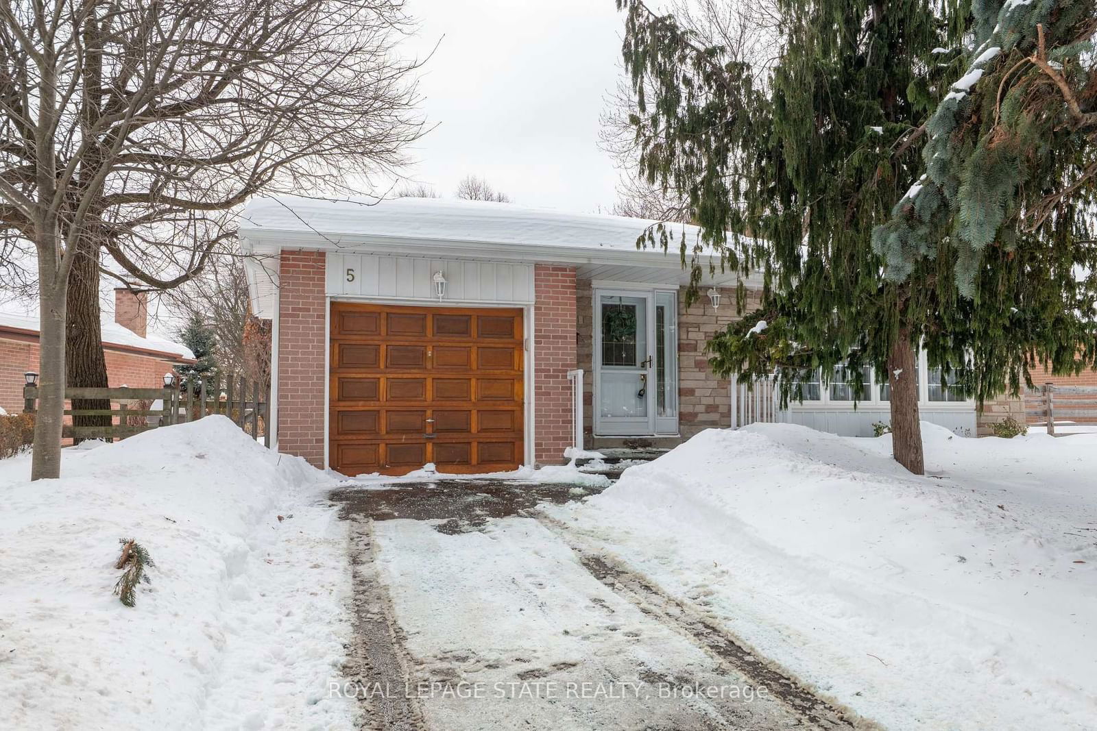 Detached House for sale at 5 Bromley Crescent, Brampton, Avondale, L6T 1Z2 - MLS: W11983145