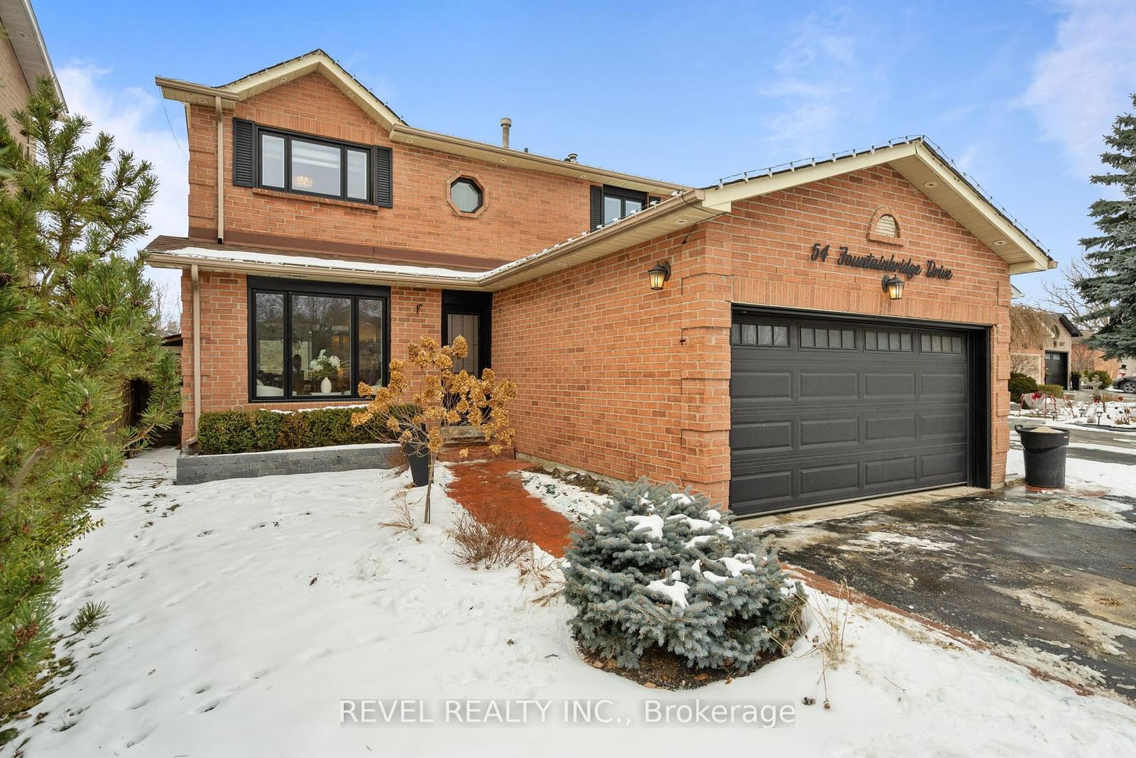 Detached House for sale at 54 Fountainbridge Drive, Caledon, Bolton West, L7E 1N4 - MLS: W11983174