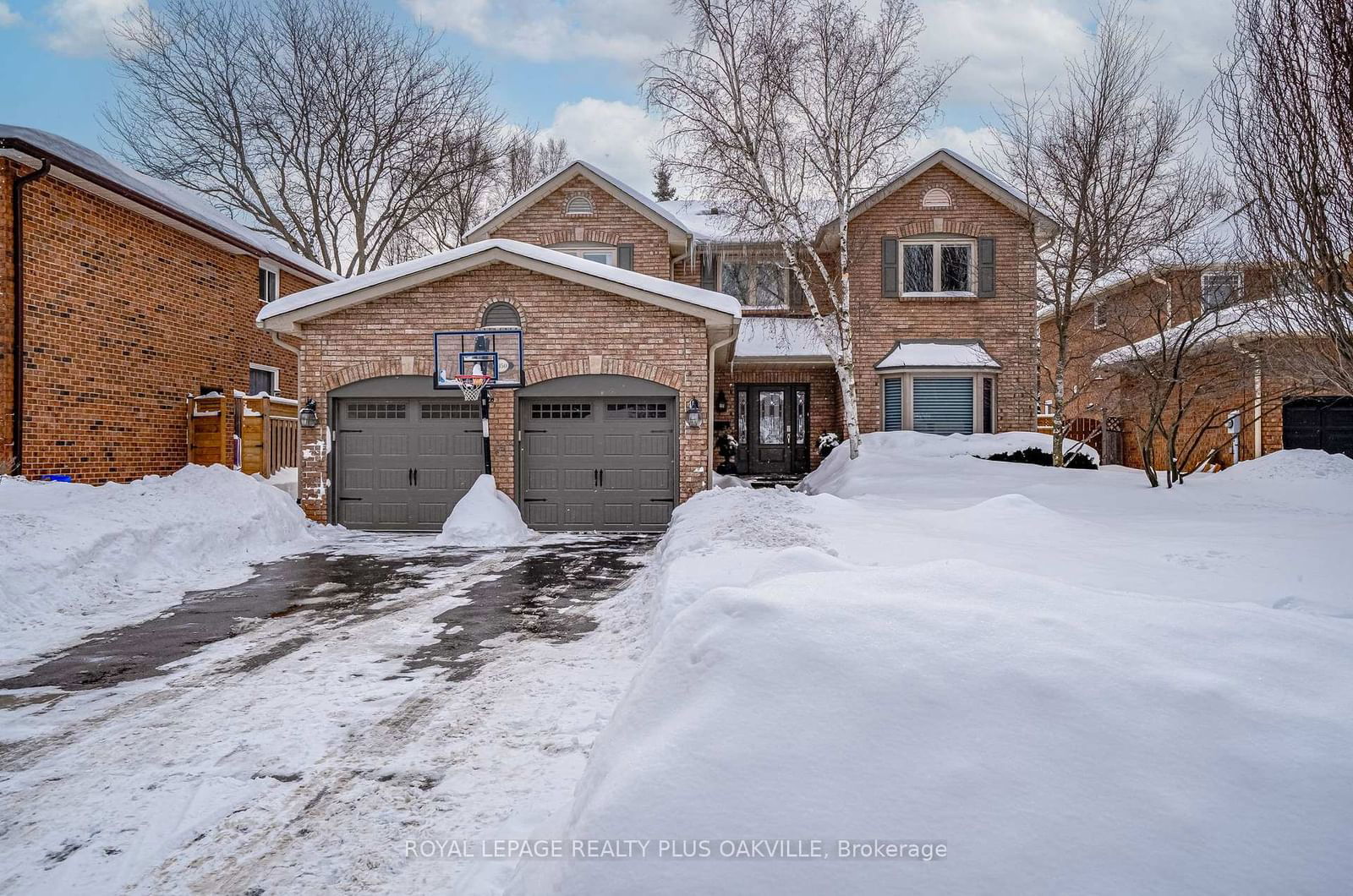 Detached House for sale at 1350 Birchcliff Drive, Oakville, 1007 - GA Glen Abbey, L6M 2A2 - MLS: W11983288