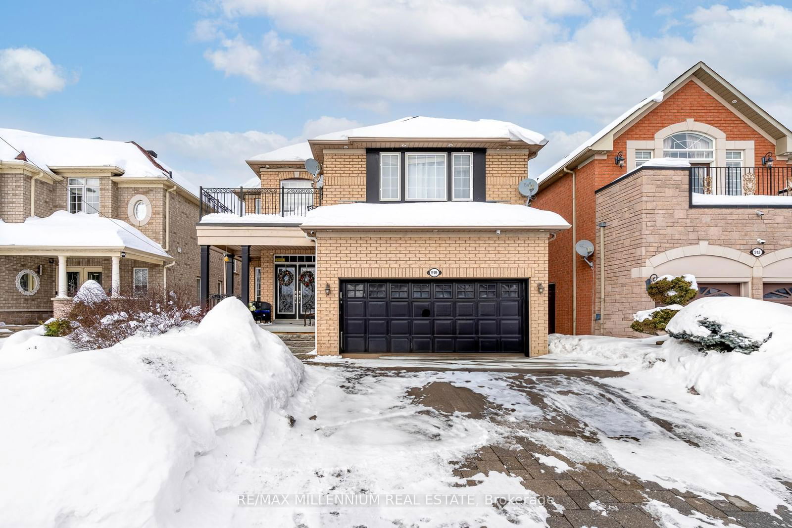 Building at 919 Brass Winds Place, Mississauga, Meadowvale Village