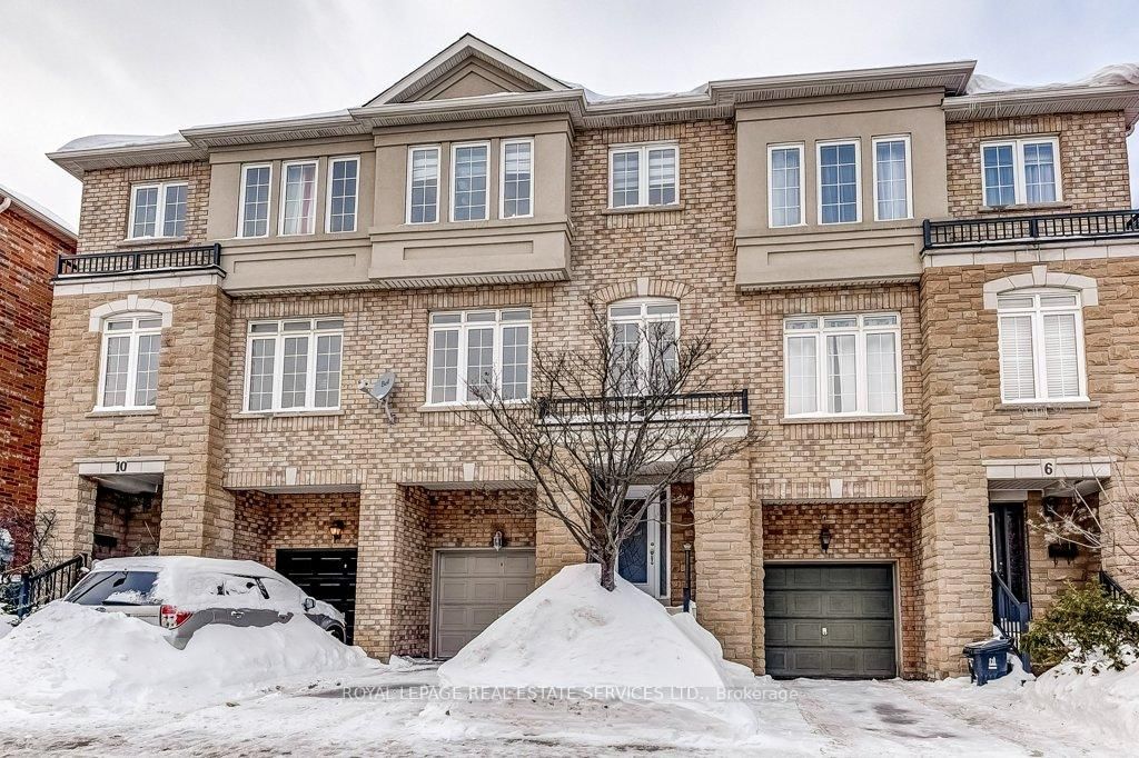 Townhouse sold at 8 Ramage Lane, Toronto, Eringate-Centennial-West Deane, M9C 5S6 - MLS: W11983505